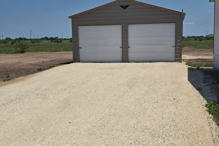 2 Car Garage, Wired with working Electric