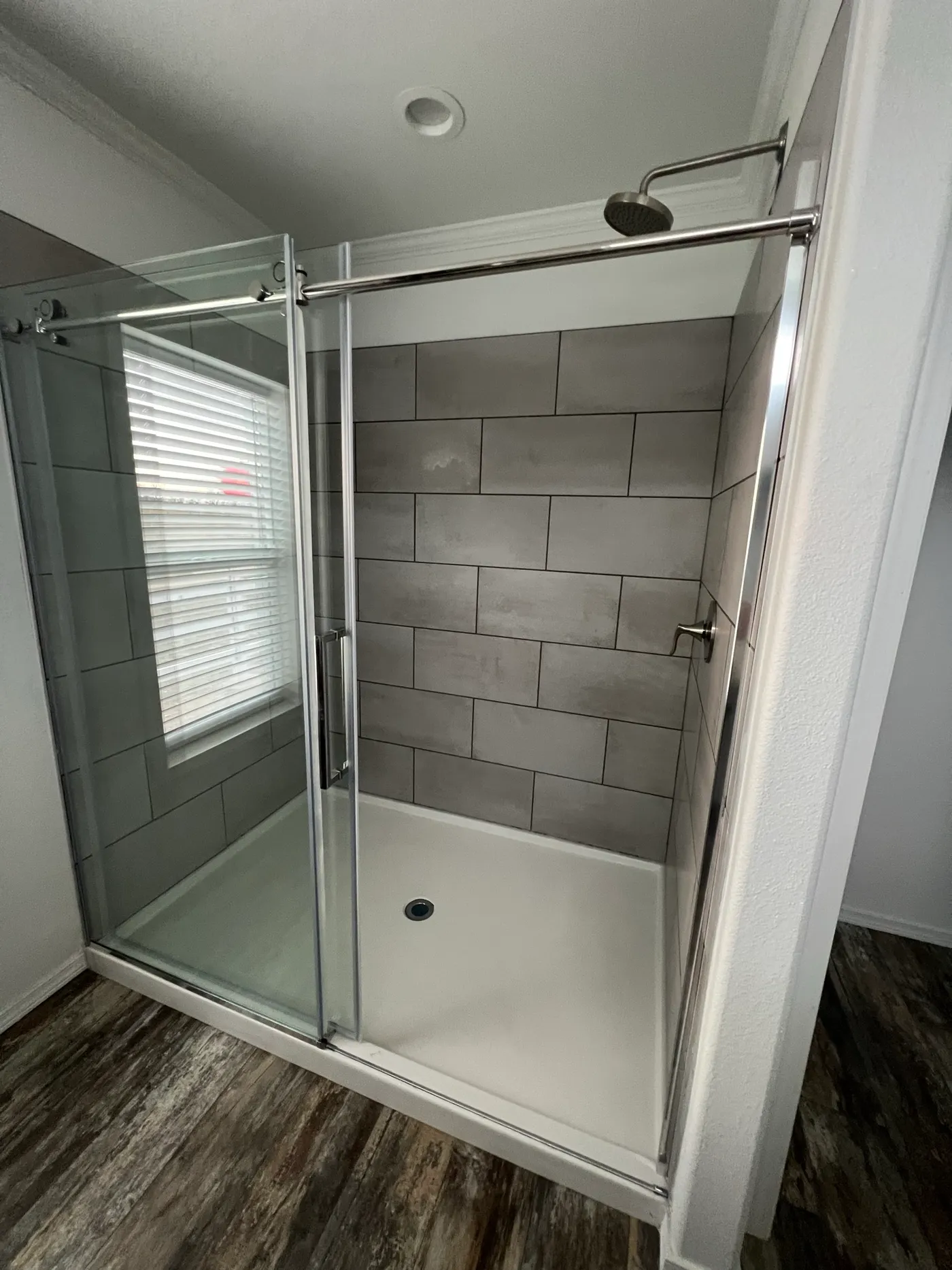 Extra large walk in shower - BEAUTIFUL!!