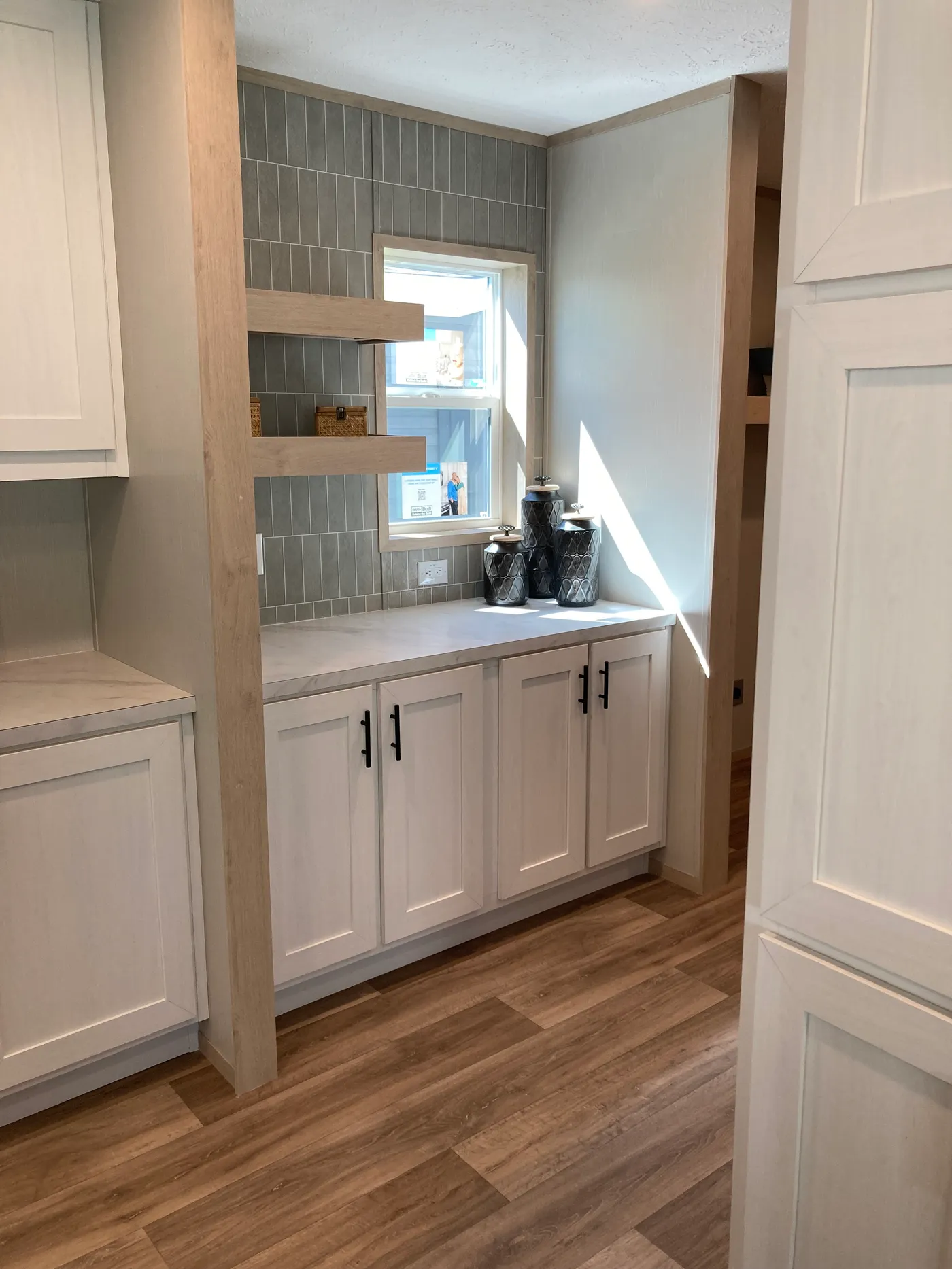 Butler's Pantry/Coffee Bar