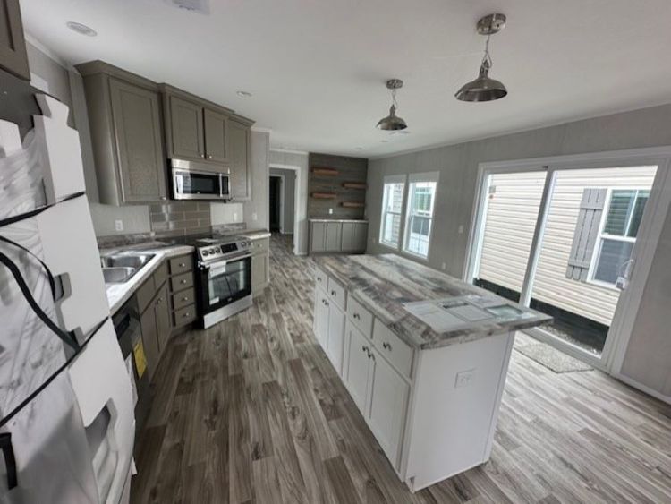 Upgraded Stainless Kitchen