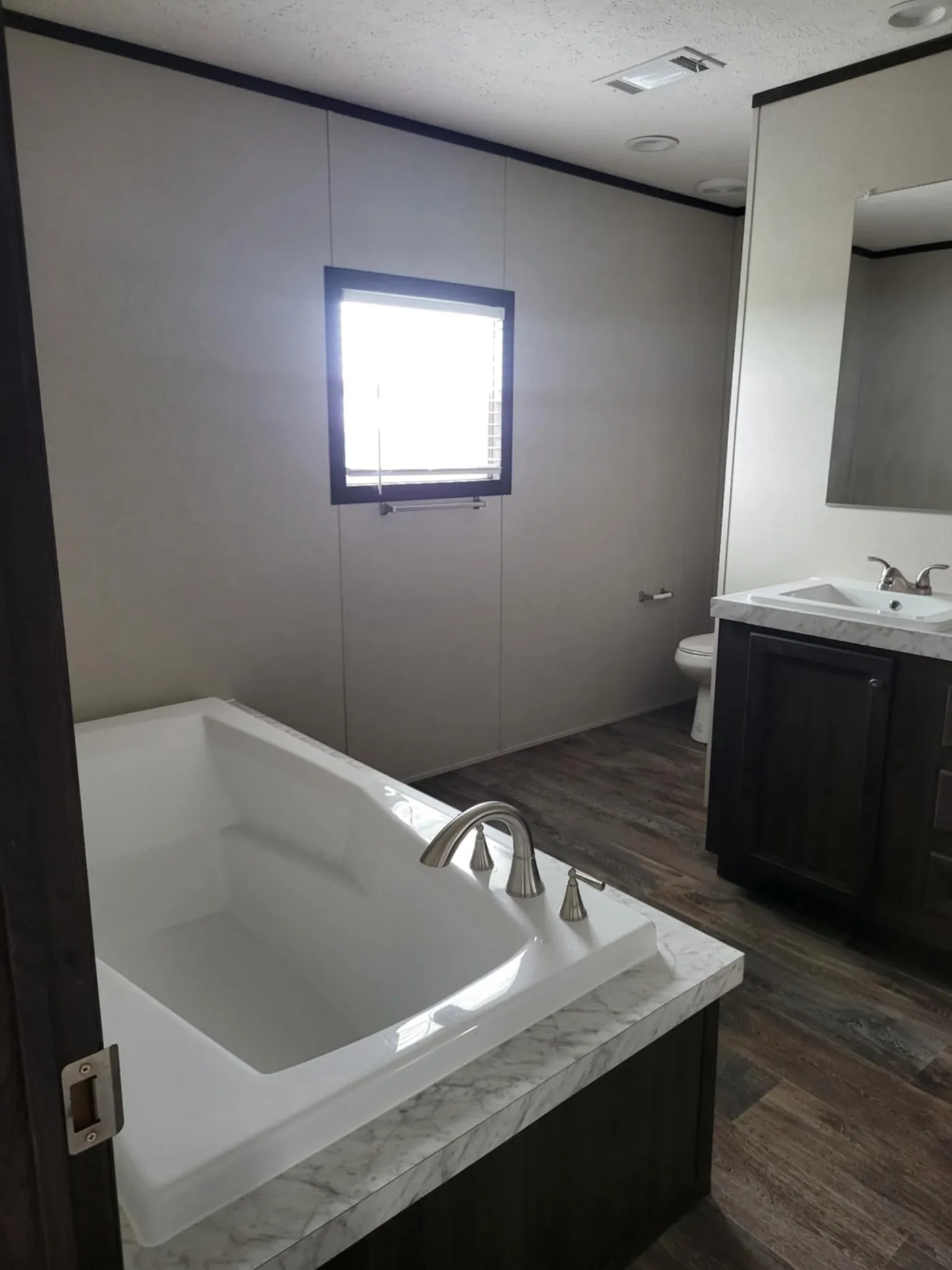 Soaker Tub