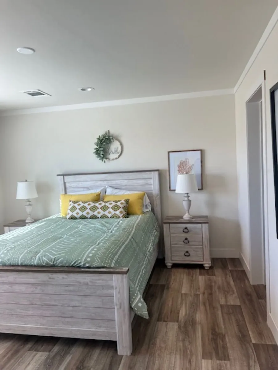 Featuring a queen size bed suite but a king size will fit with ease