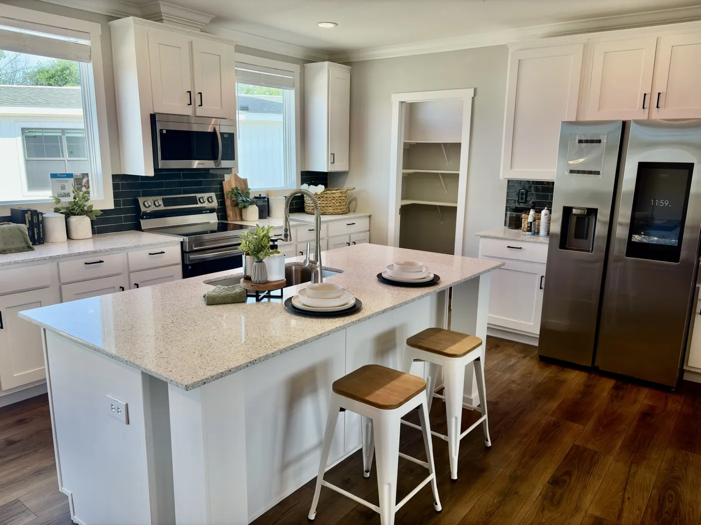 THE OCEANSIDE home image