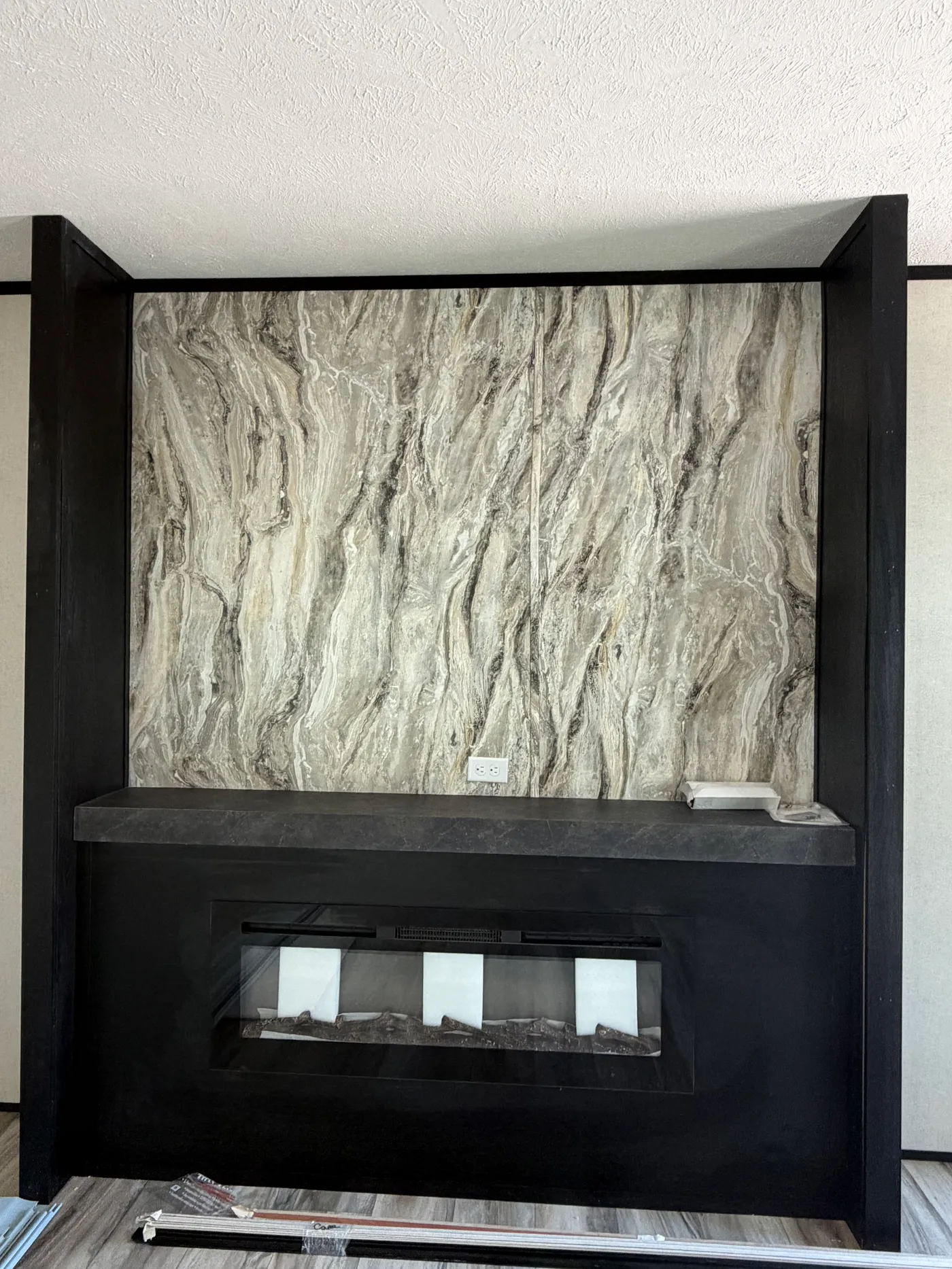Electric fireplace 