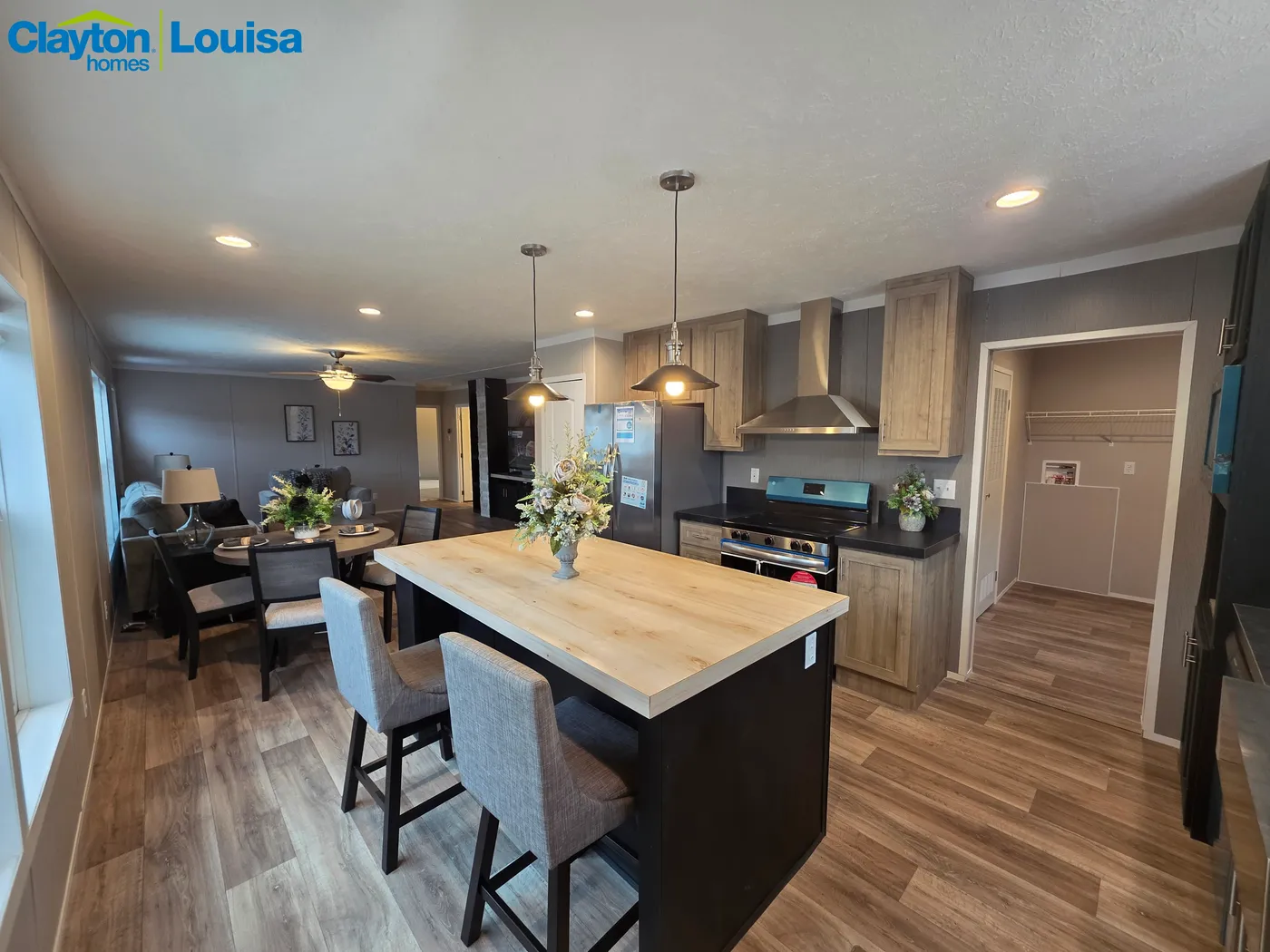 THE FUSION 48F home image