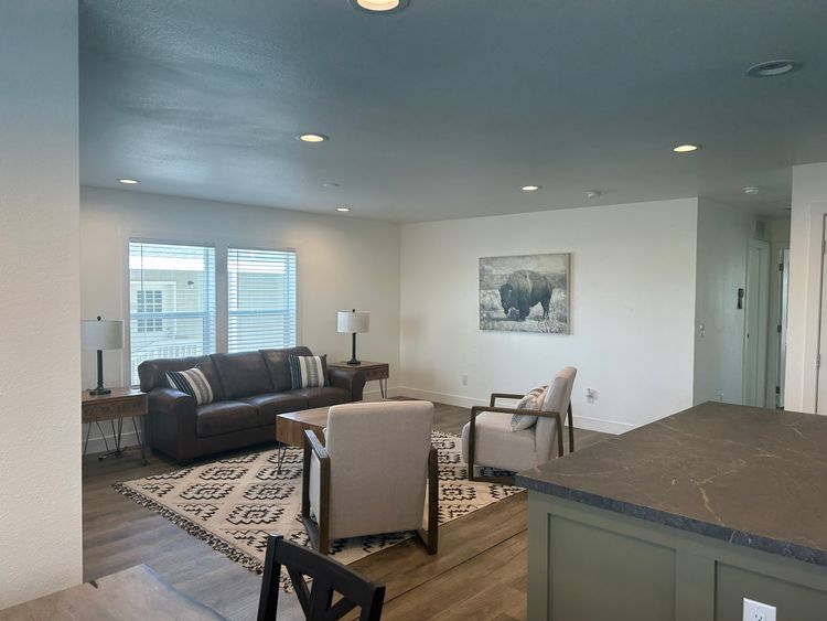 Spacious Home With Beautiful Views!