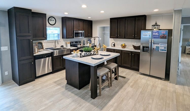 Are you the "Chef" in the family"? Check out this HUGE spacious kitchen with Farmhouse Sink and Stainless Steel Appliances.