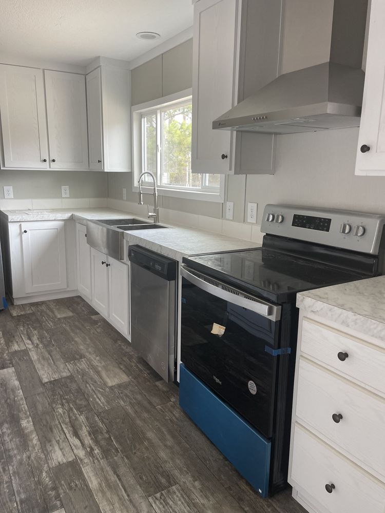 Fleetwood Summit 76 (4B/2B Model)
