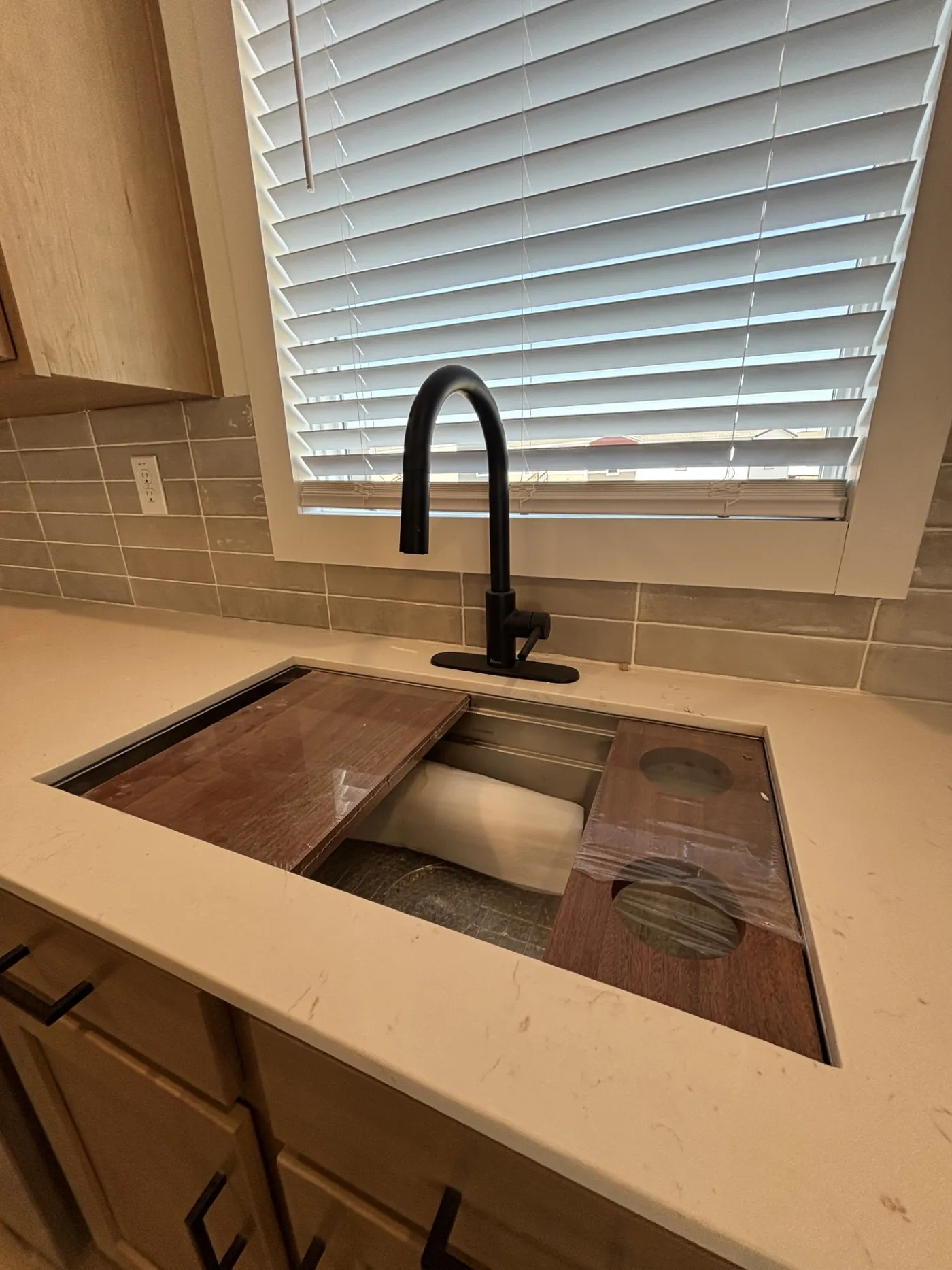 Ameri Sink
