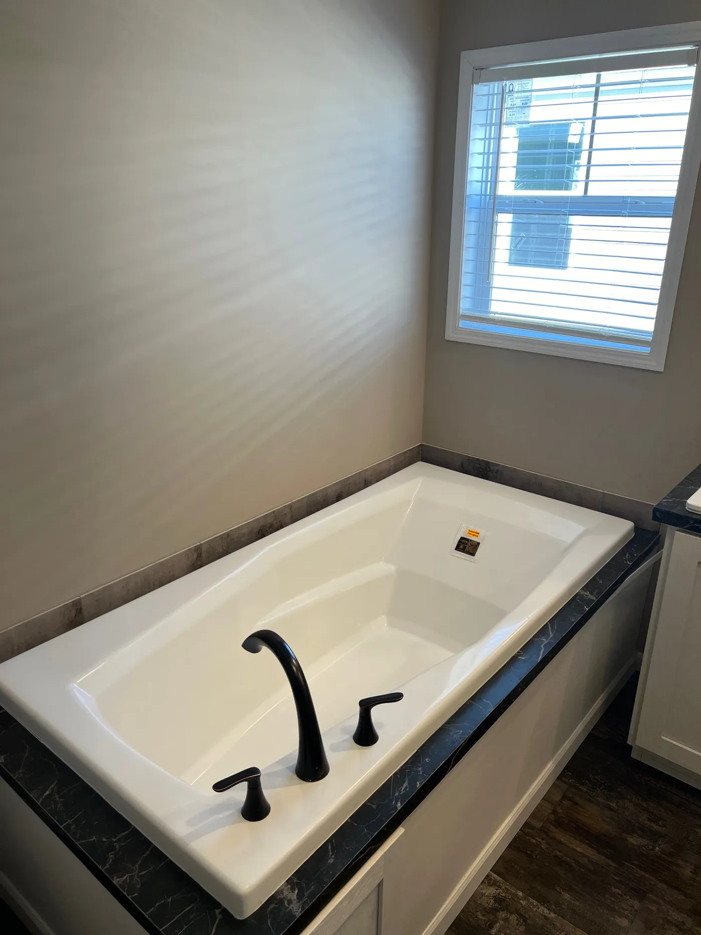 THE MAVERICK home image