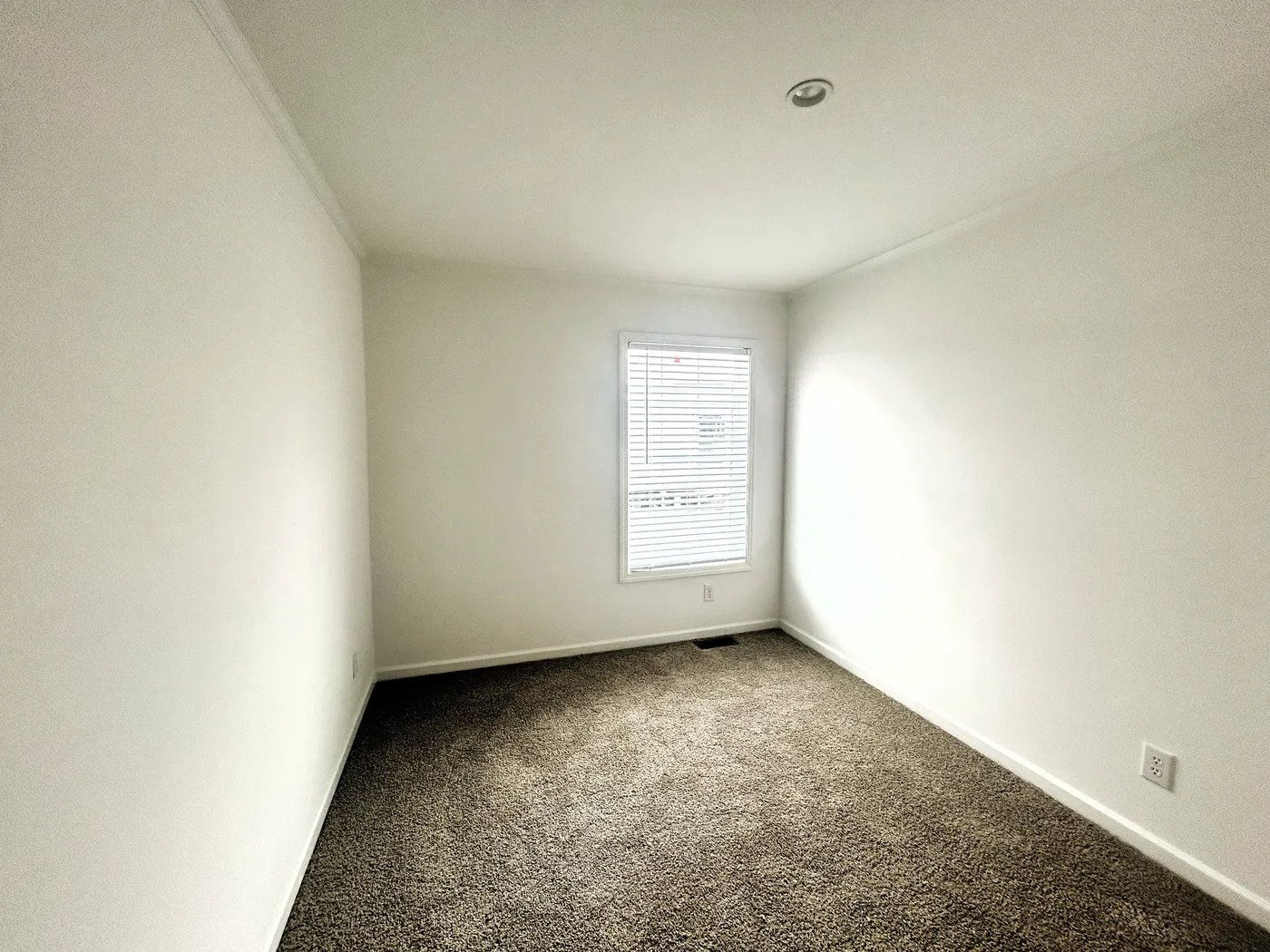 A view into the second guest bedroom. (Closet not shown.) 