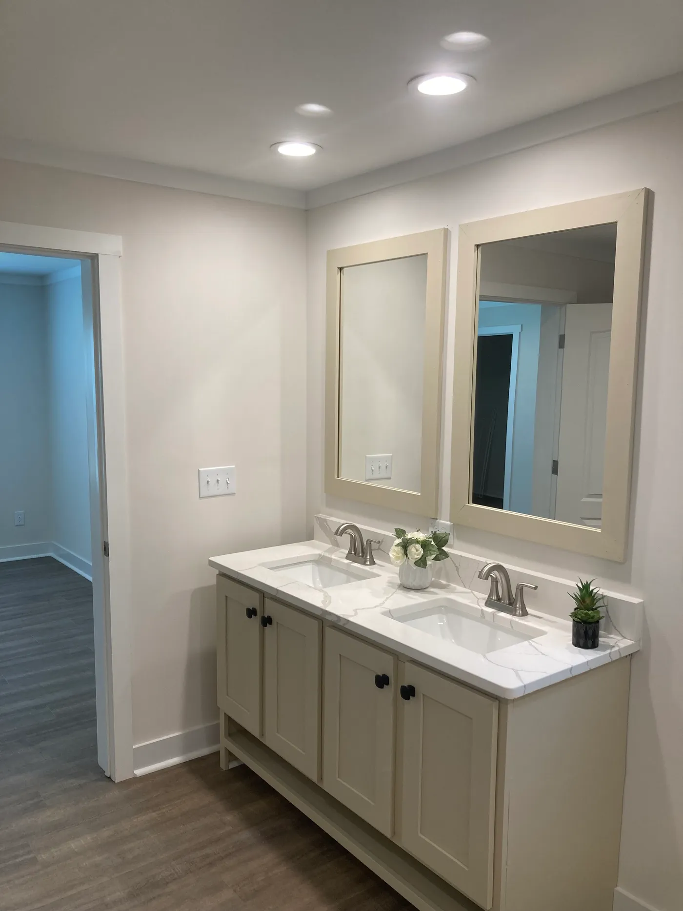 Quartz countertops!