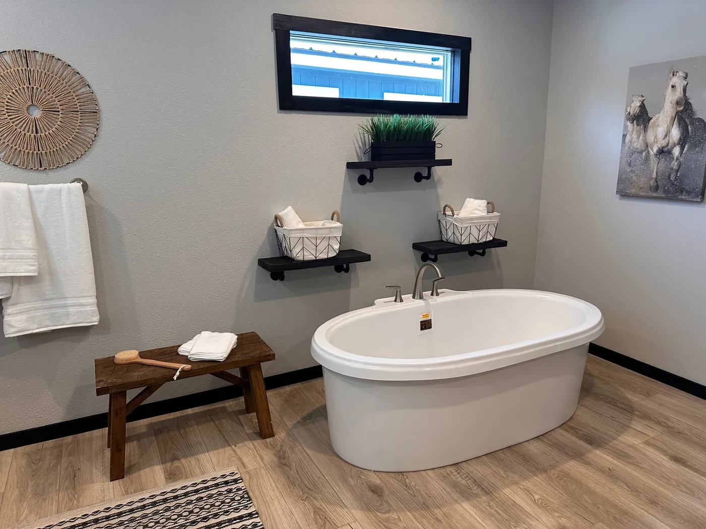 free standing beautiful soaker tub