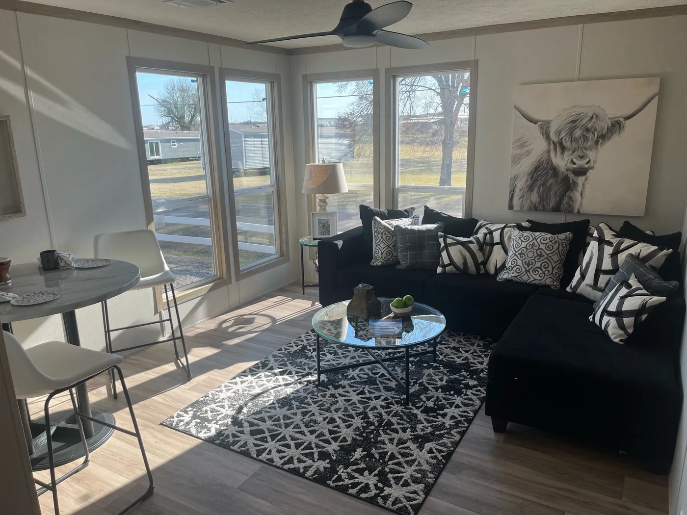 Beautiful manufactured home den/family . Best deals and prices on affordable, quality, Clayton Built manufactured home in texas.