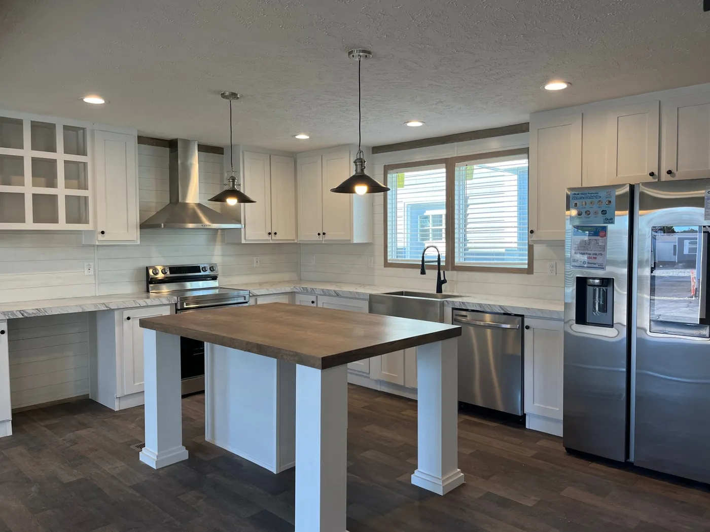 FARMHOUSE BREEZE 72 home image
