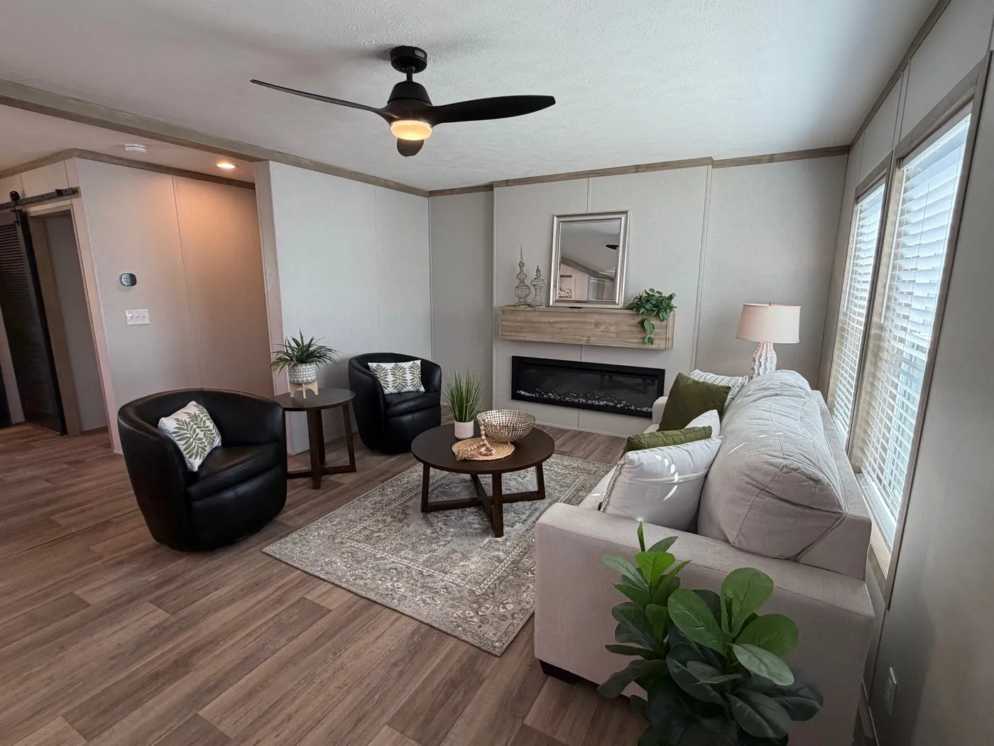 Breeze Farmhouse | Kings Crown E5 Rifle, CO home image