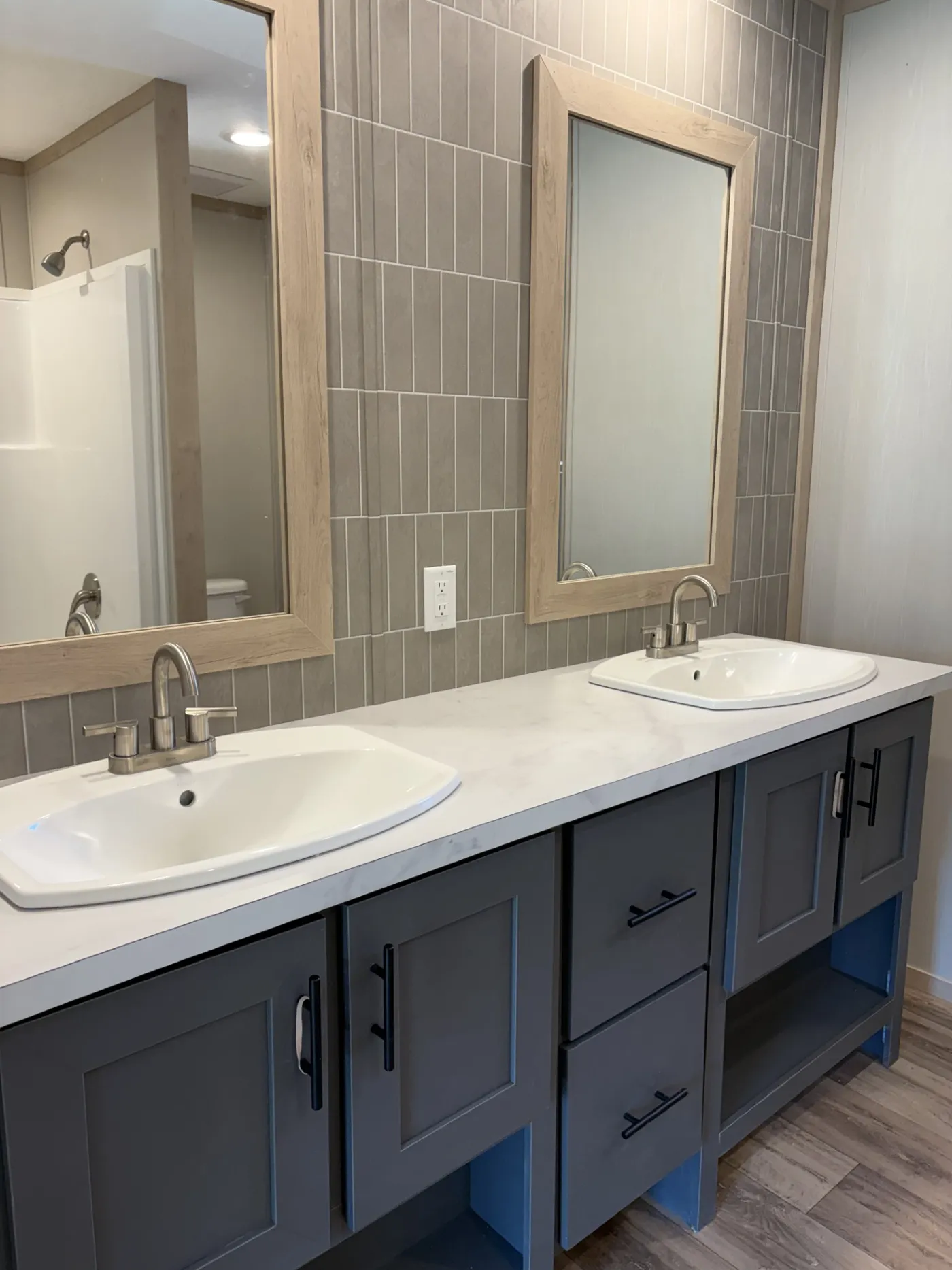 PRIMARY BATHROOM DOUBLE VANITY SINK