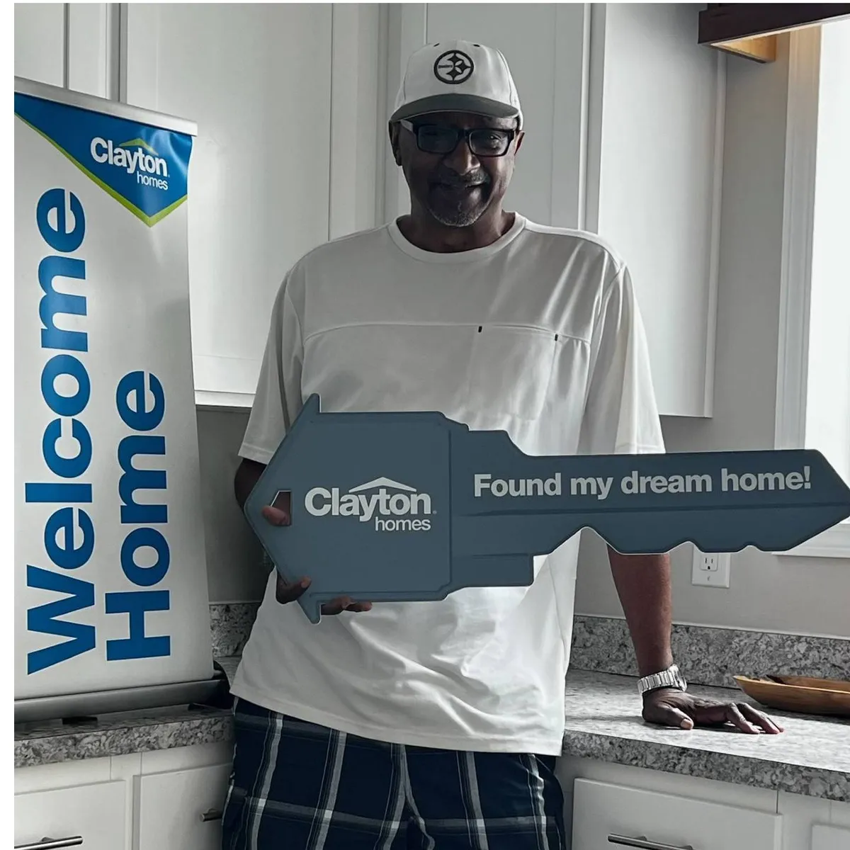 ANTONY W. welcome home image