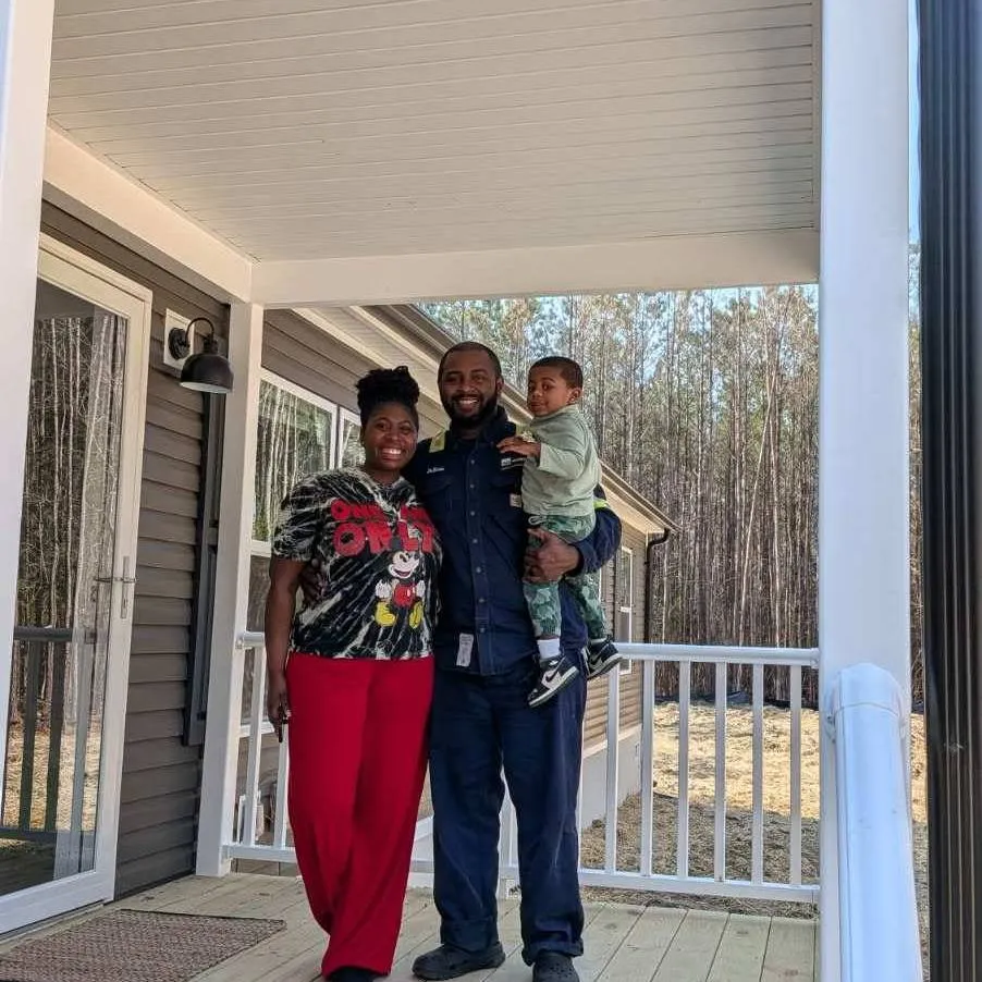 DEVEION E. welcome home image