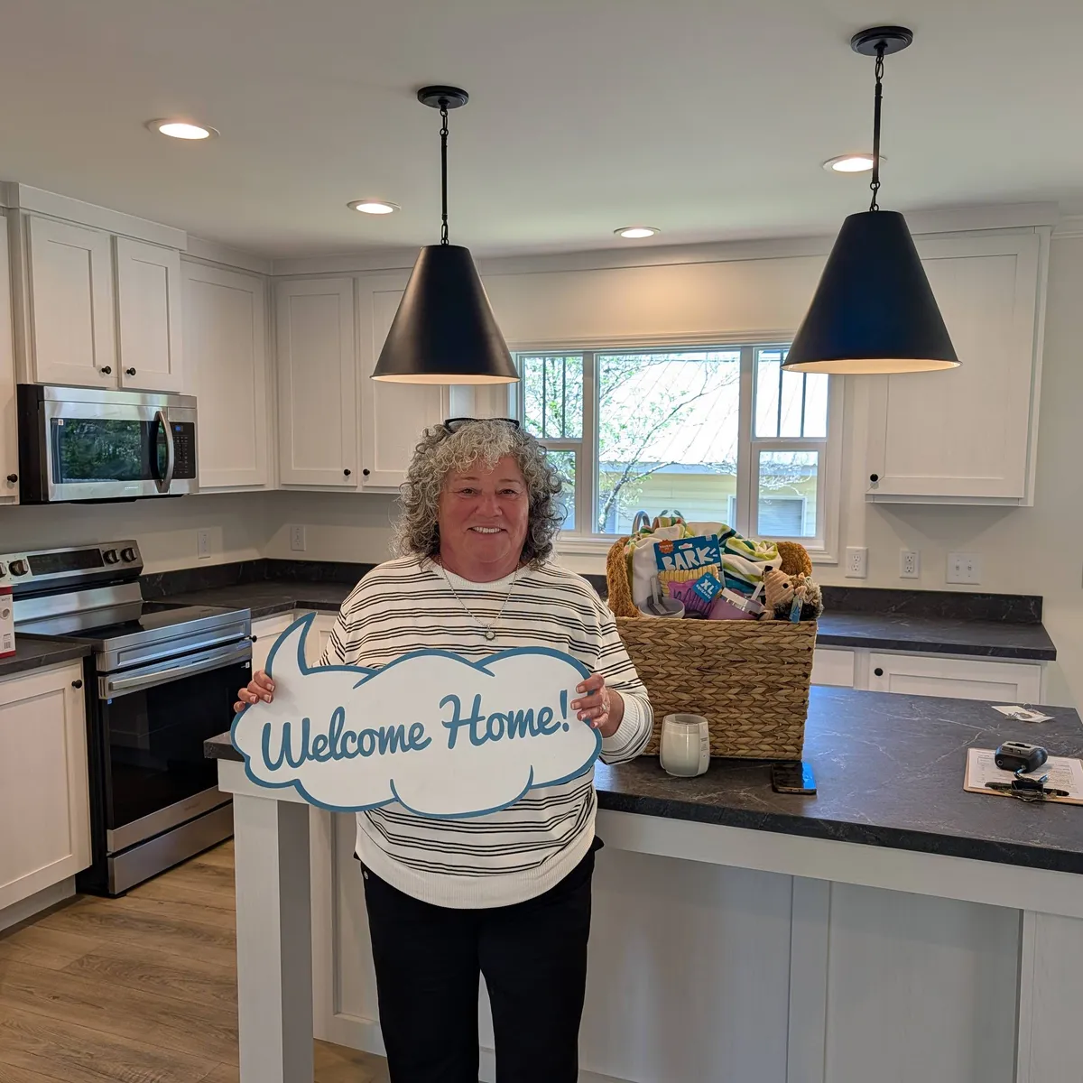 KIMBERLY G. welcome home image