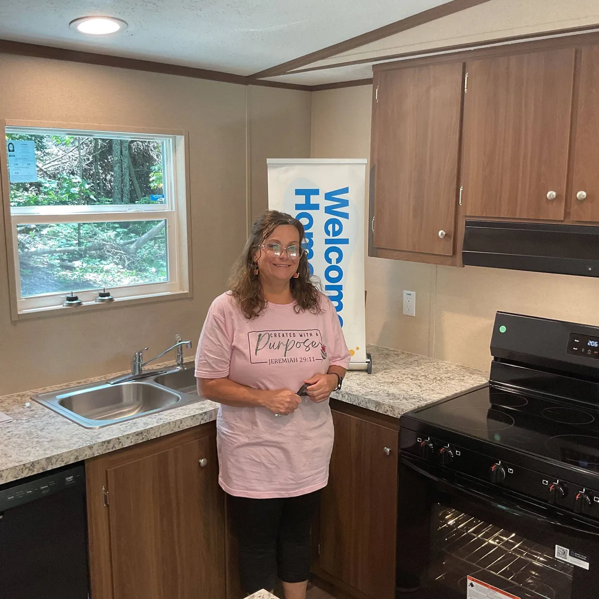 CRISTEN W. welcome home image