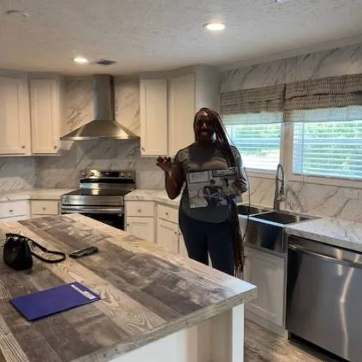 OMAR M. welcome home image