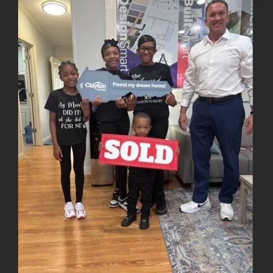 RONECIA M. welcome home image