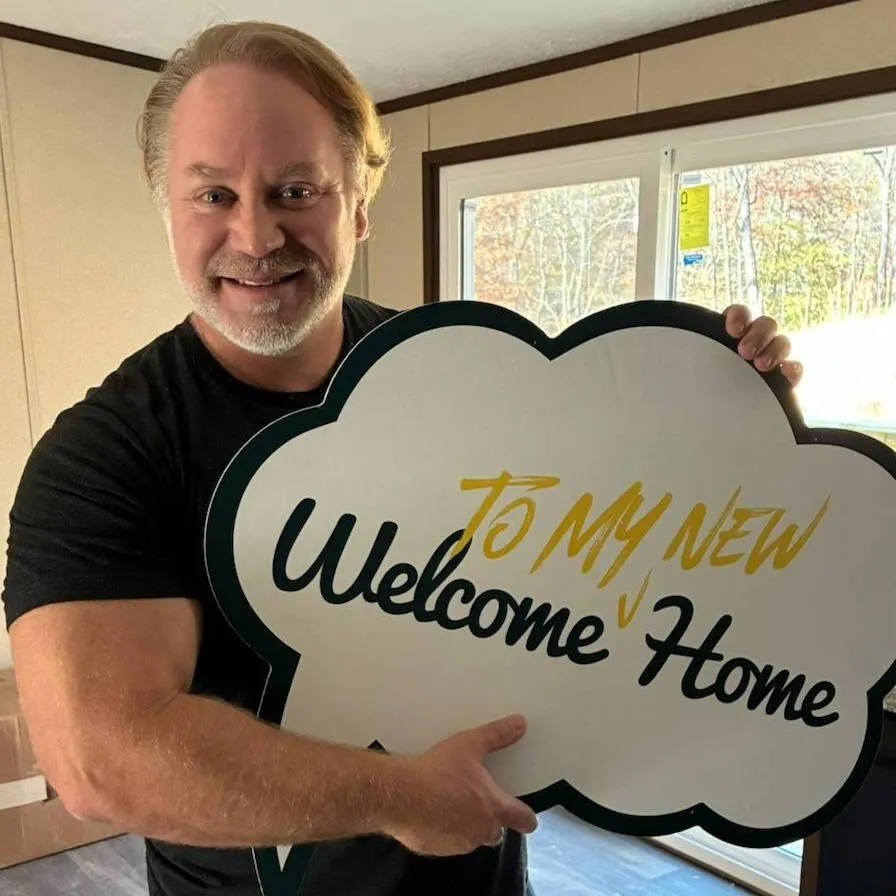 CHRISTOPHER H. welcome home image