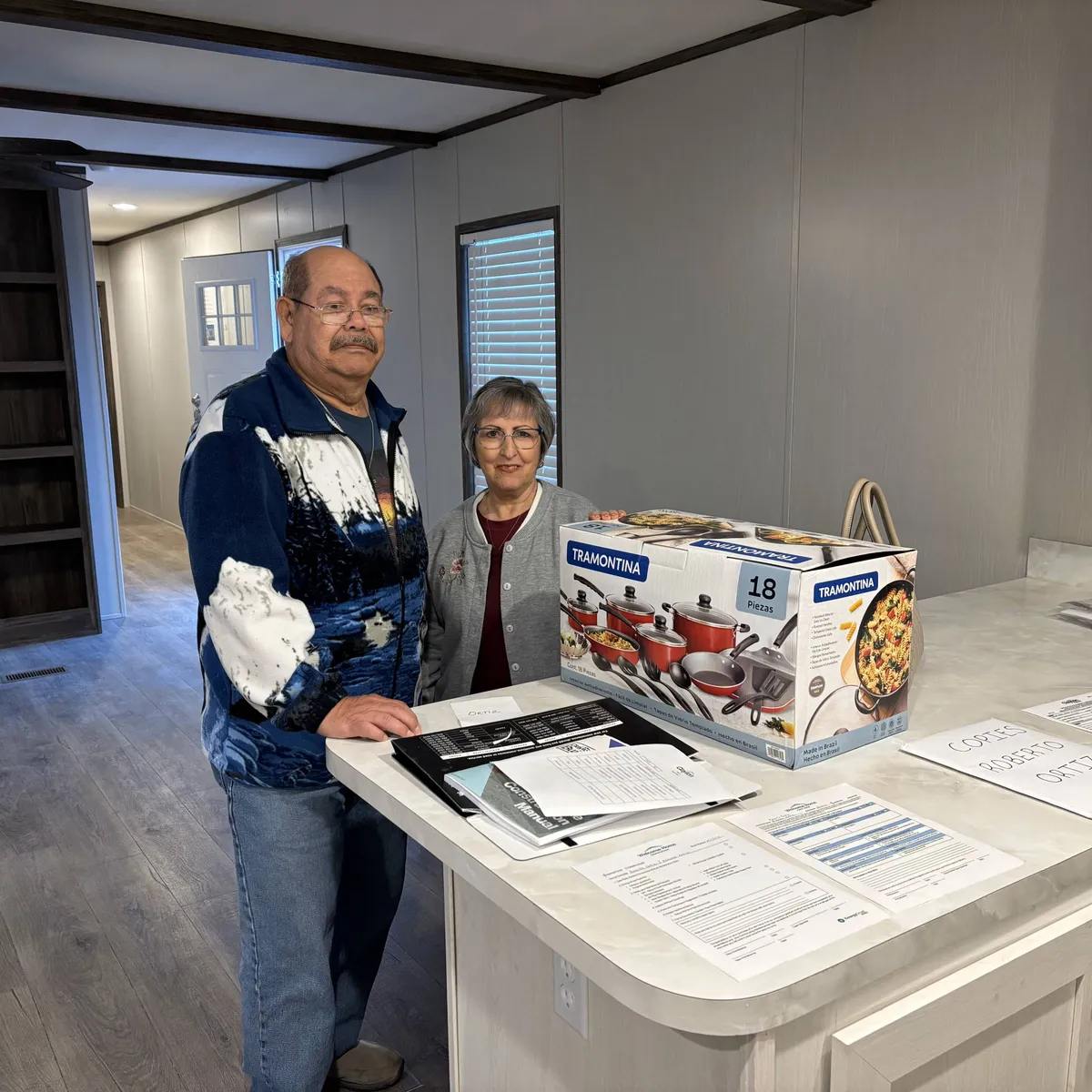 ROBERTO O. welcome home image