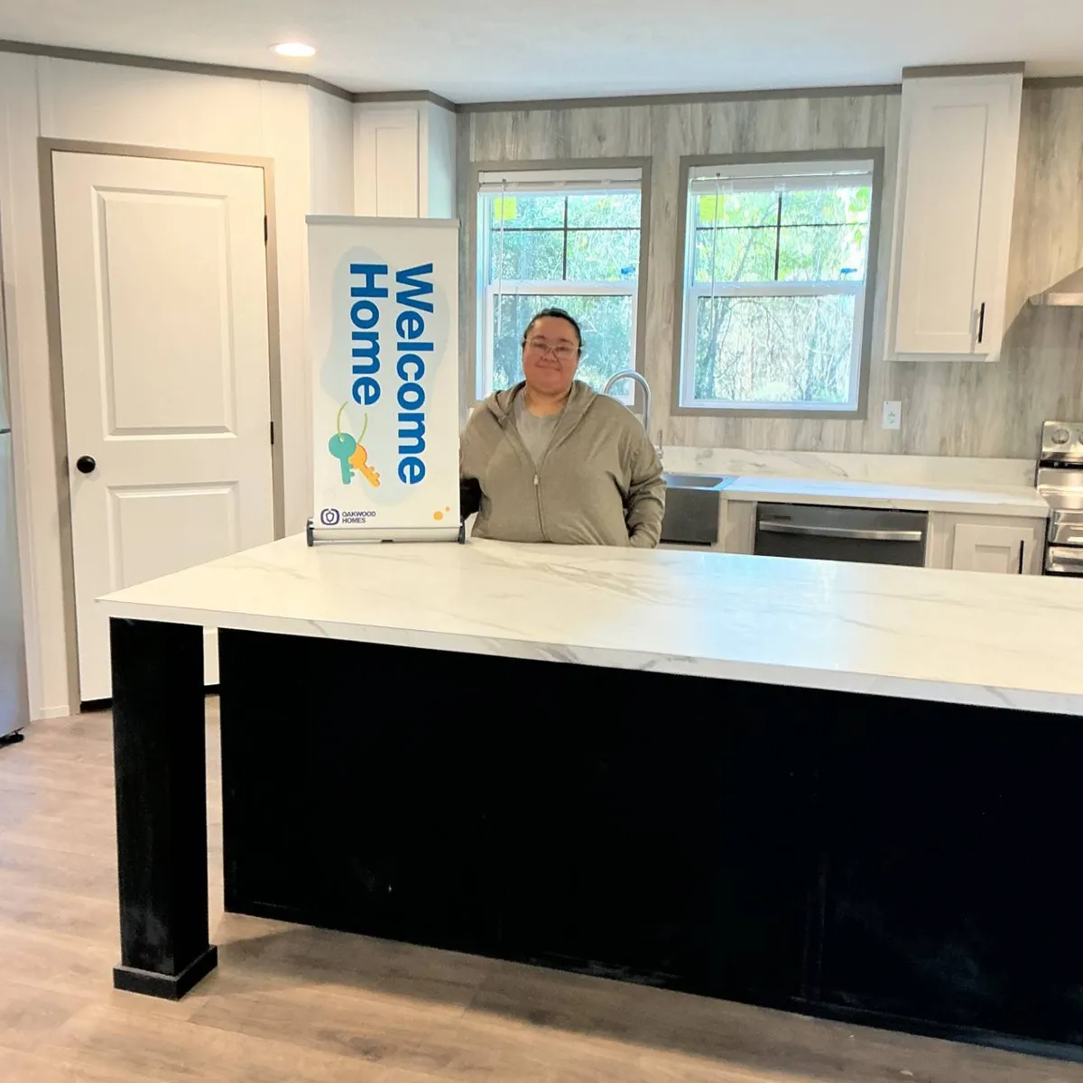 MANUEL U. welcome home image