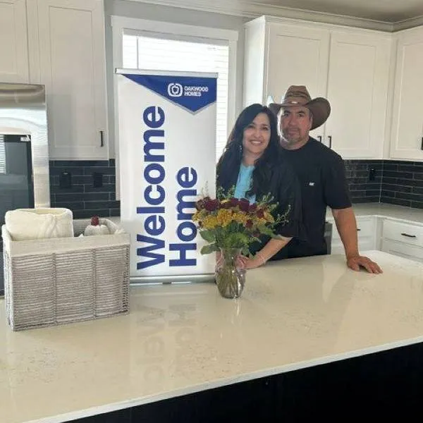 ERASMO JR H. welcome home image