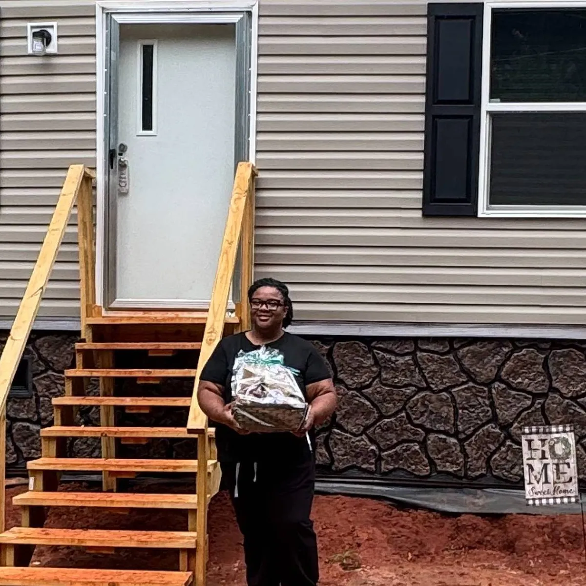 SAVANNAH S. welcome home image