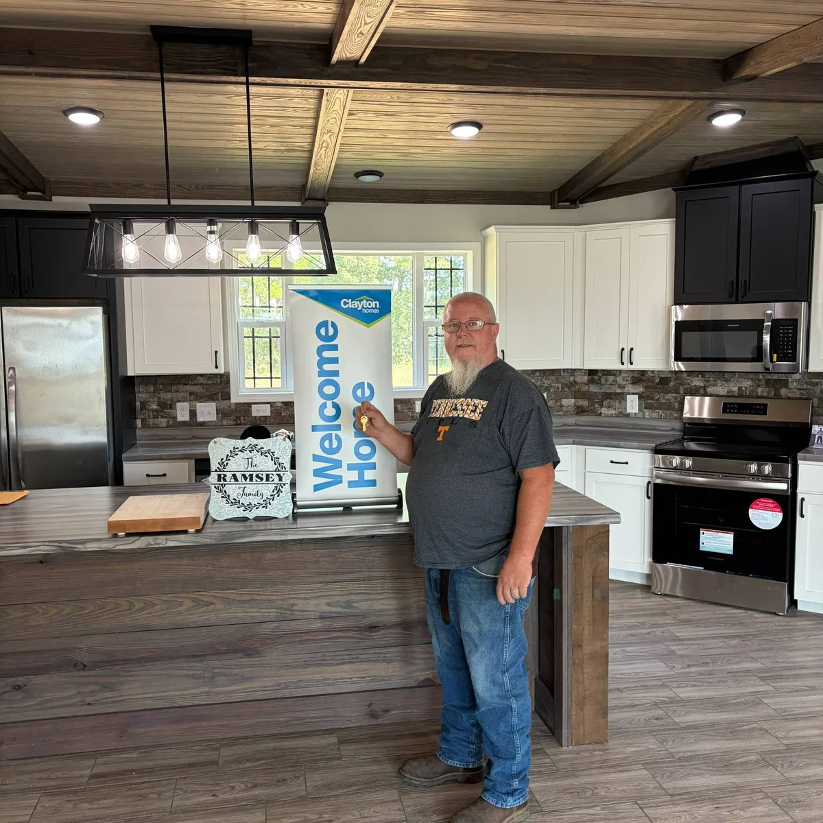 BOBBY R. welcome home image
