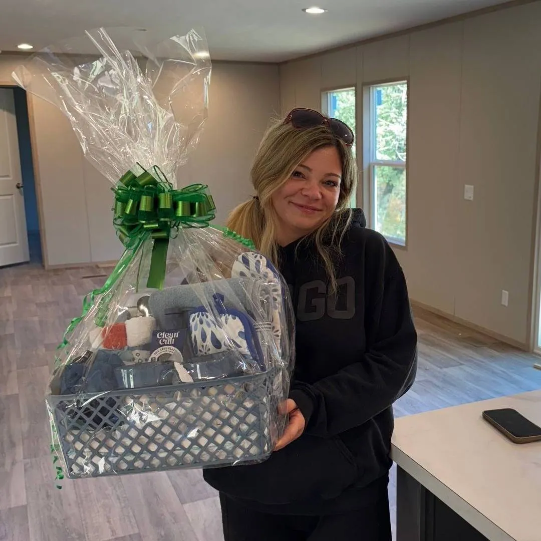 KIMBERLY P. welcome home image