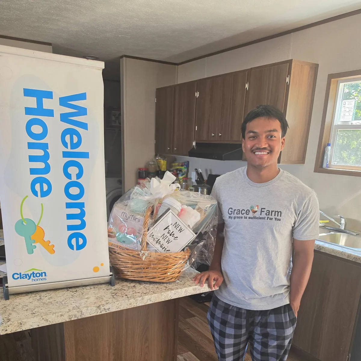 TIN L. welcome home image