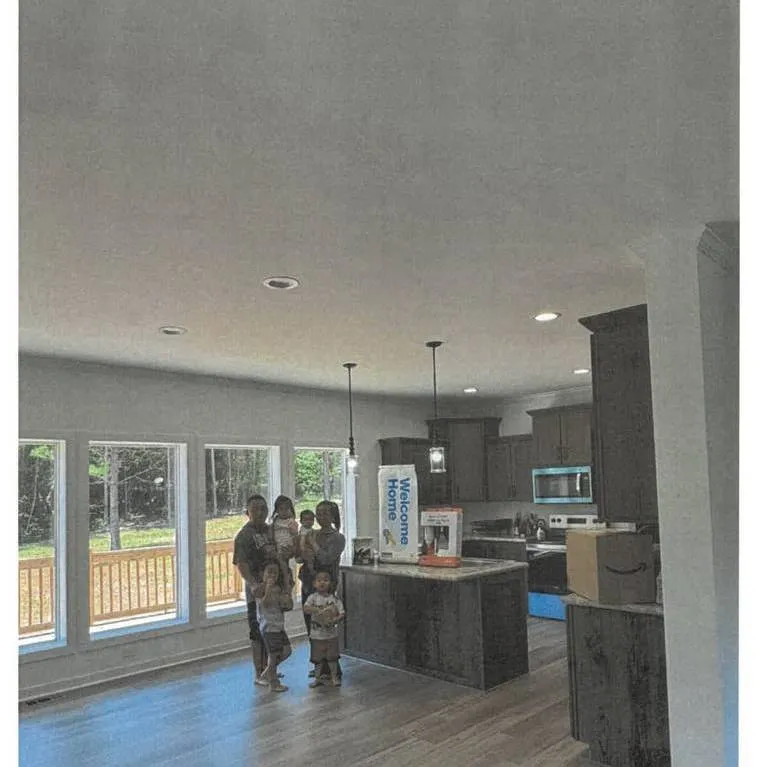 VENG C. welcome home image