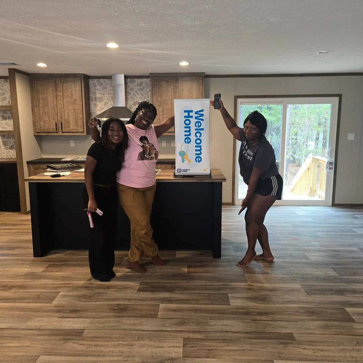 RONIKIA R. welcome home image