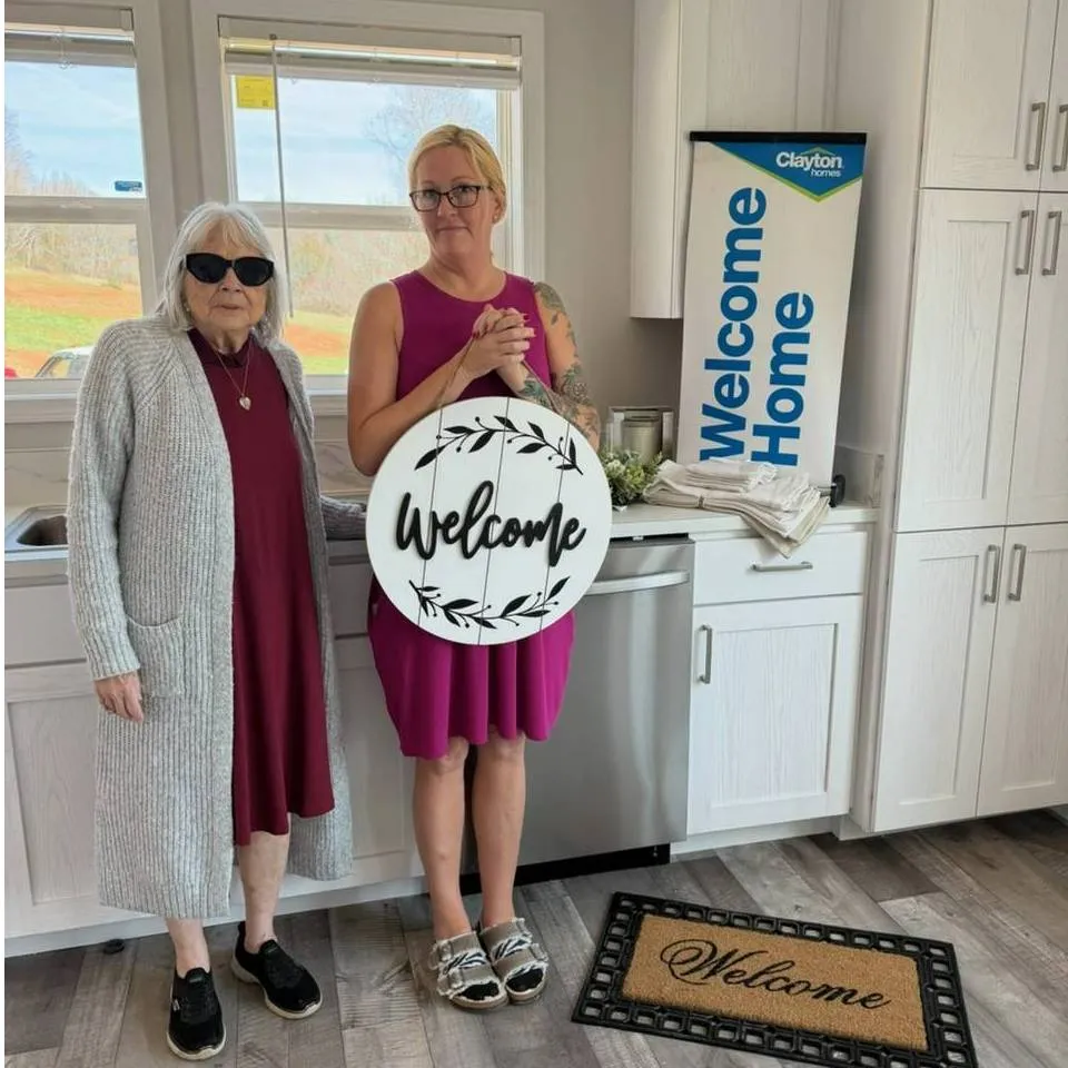 MELANIE M. welcome home image