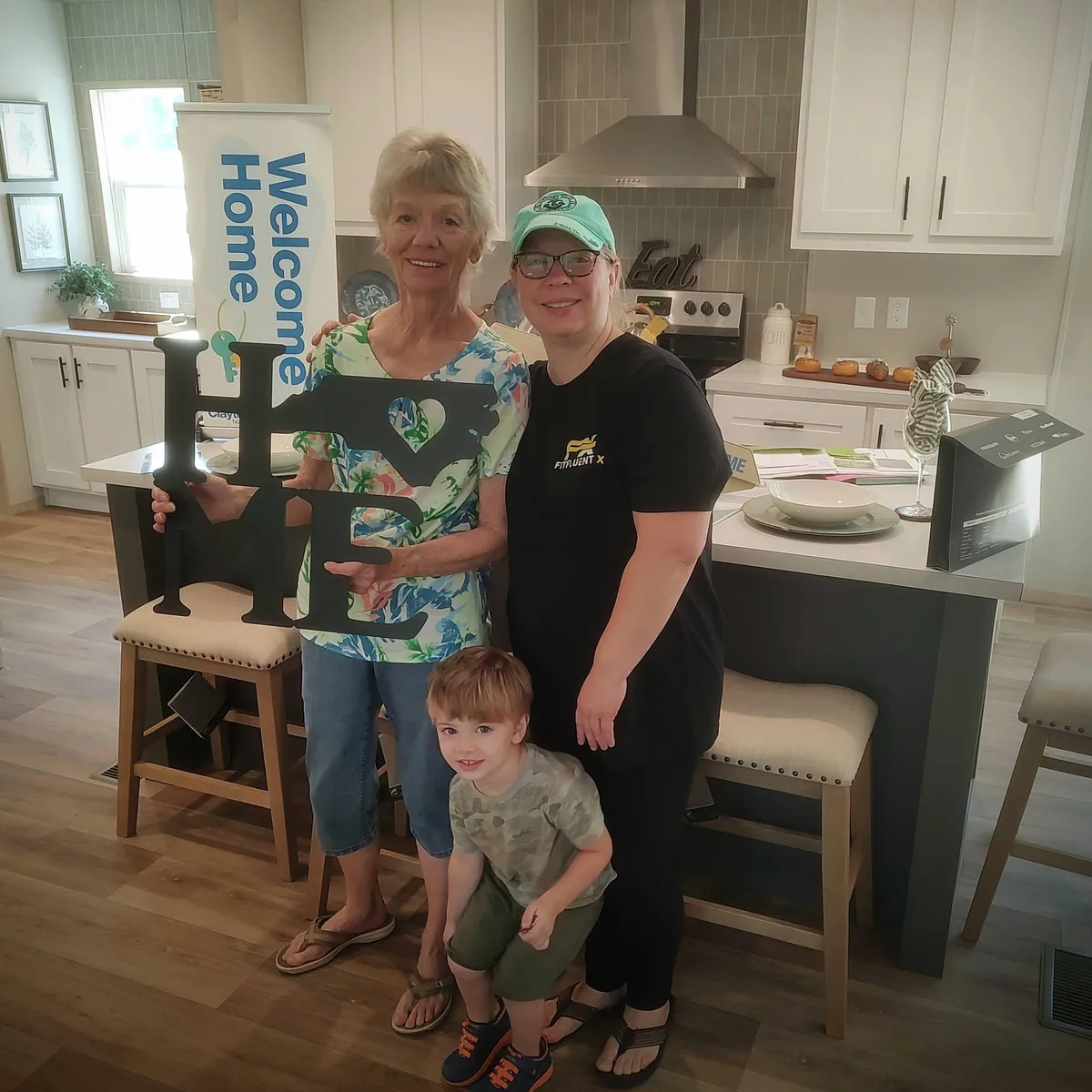 AMANDA T. welcome home image