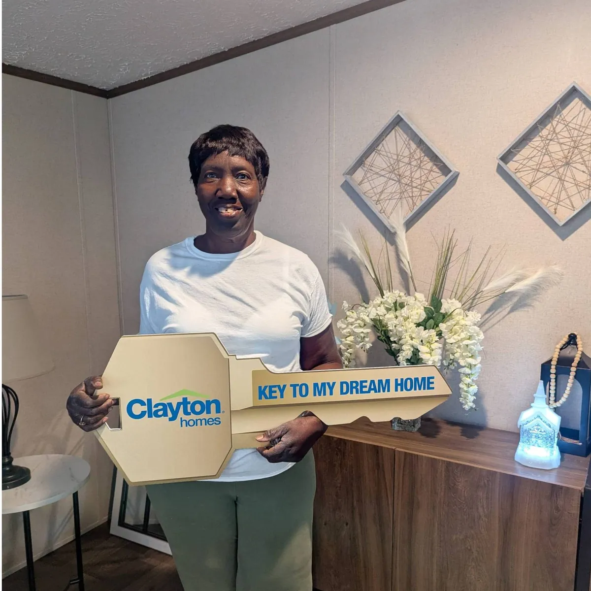 THOMASINE P. welcome home image