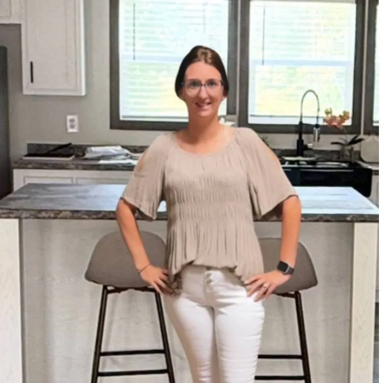 KRISTEN M. welcome home image