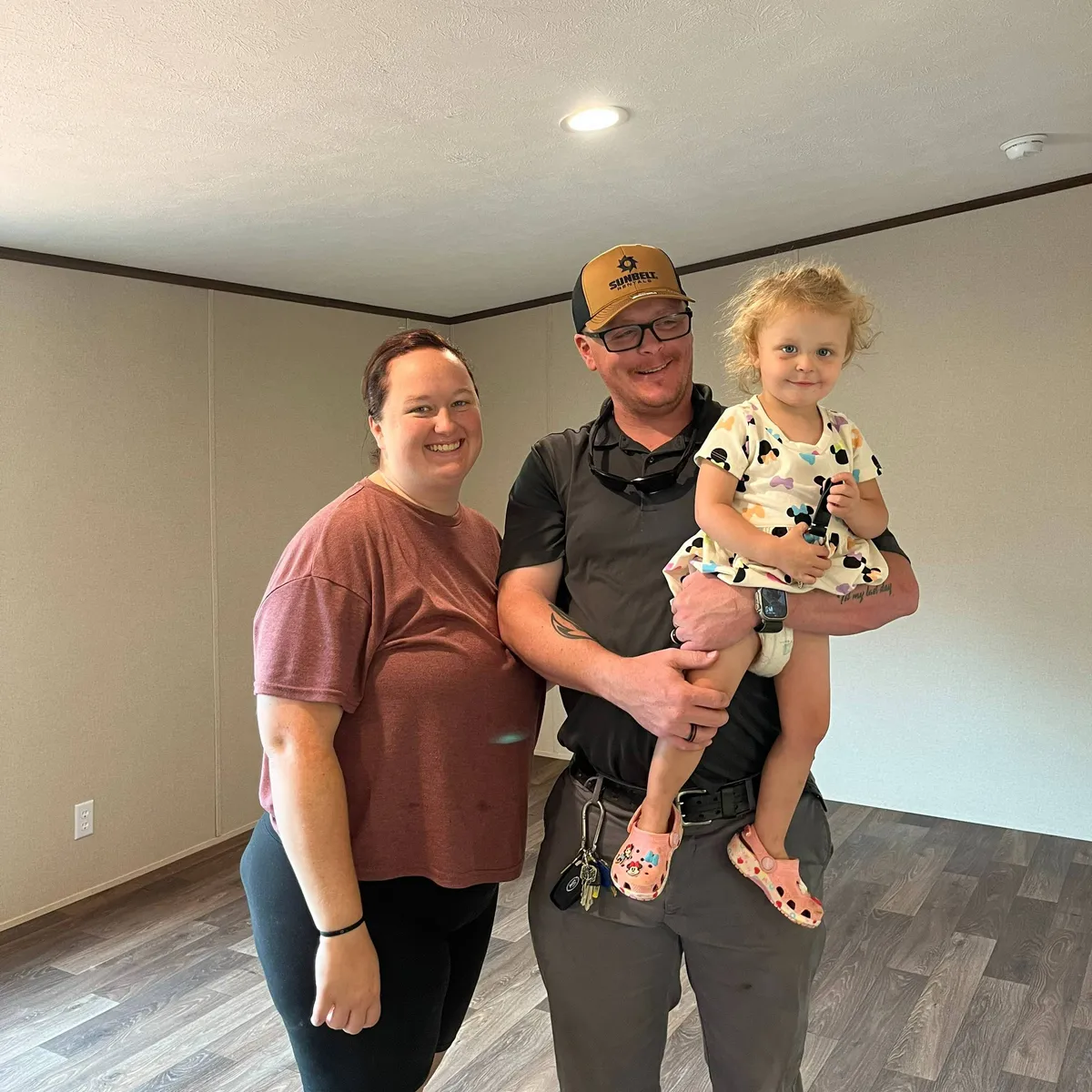 LESLIE P. welcome home image