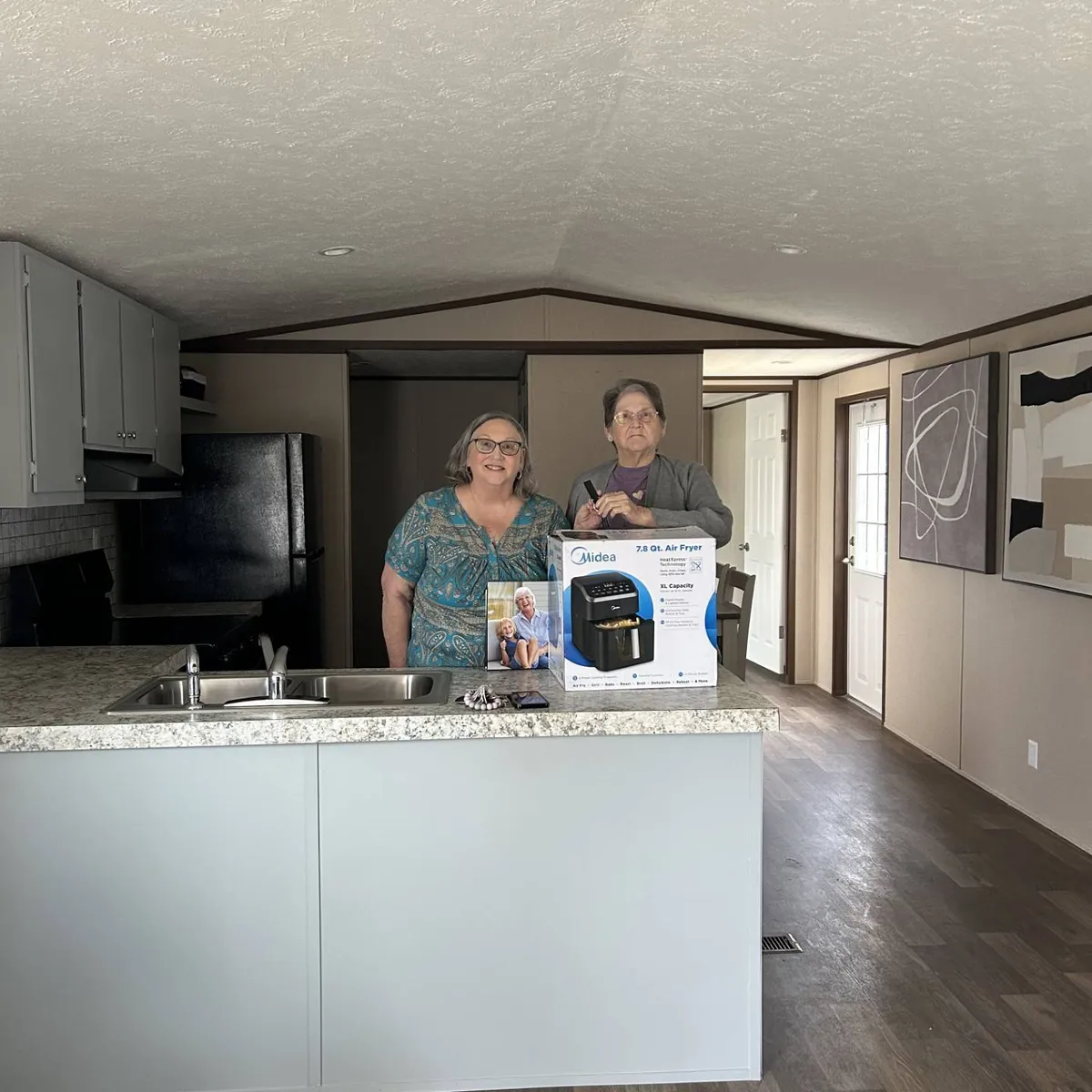 MELISSA F. welcome home image