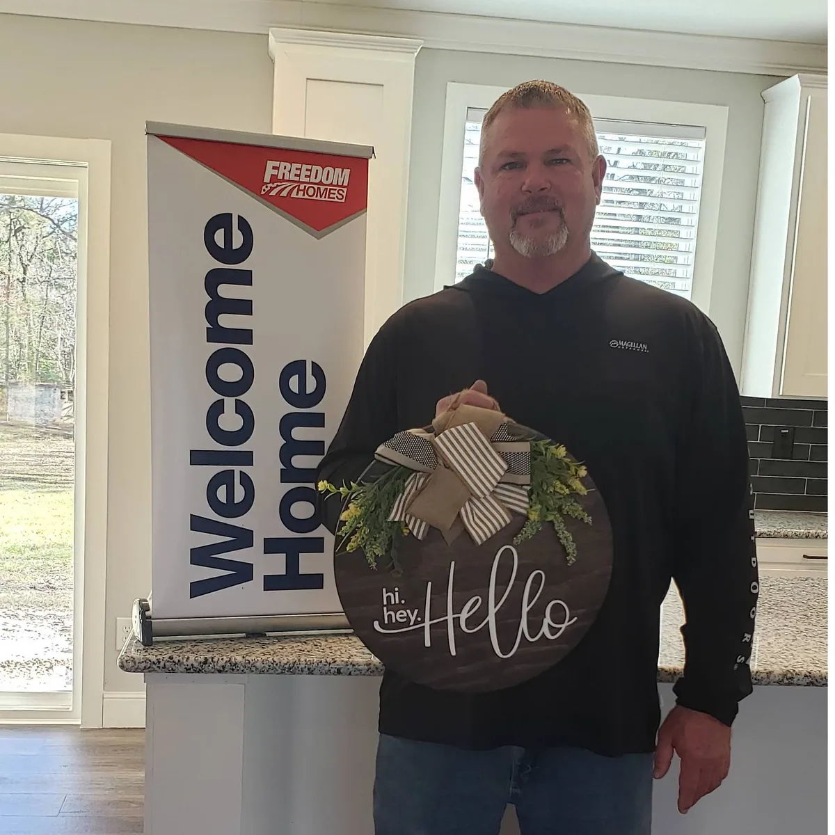 Scott Dwayne R. welcome home image
