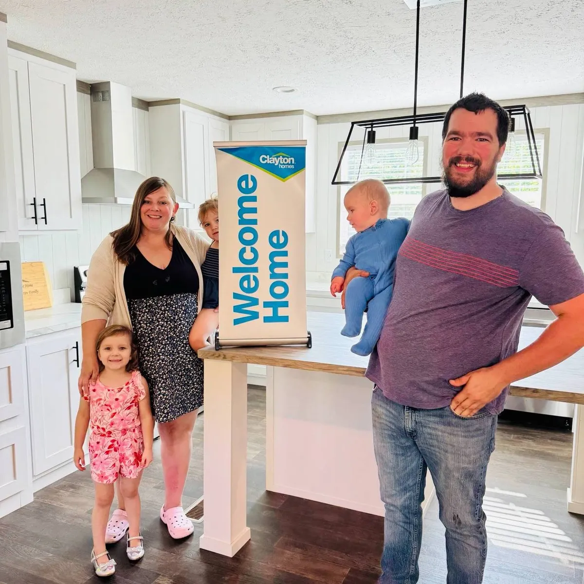Lindsay M. welcome home image