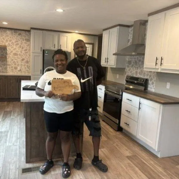 LASHUNDRA Y. welcome home image