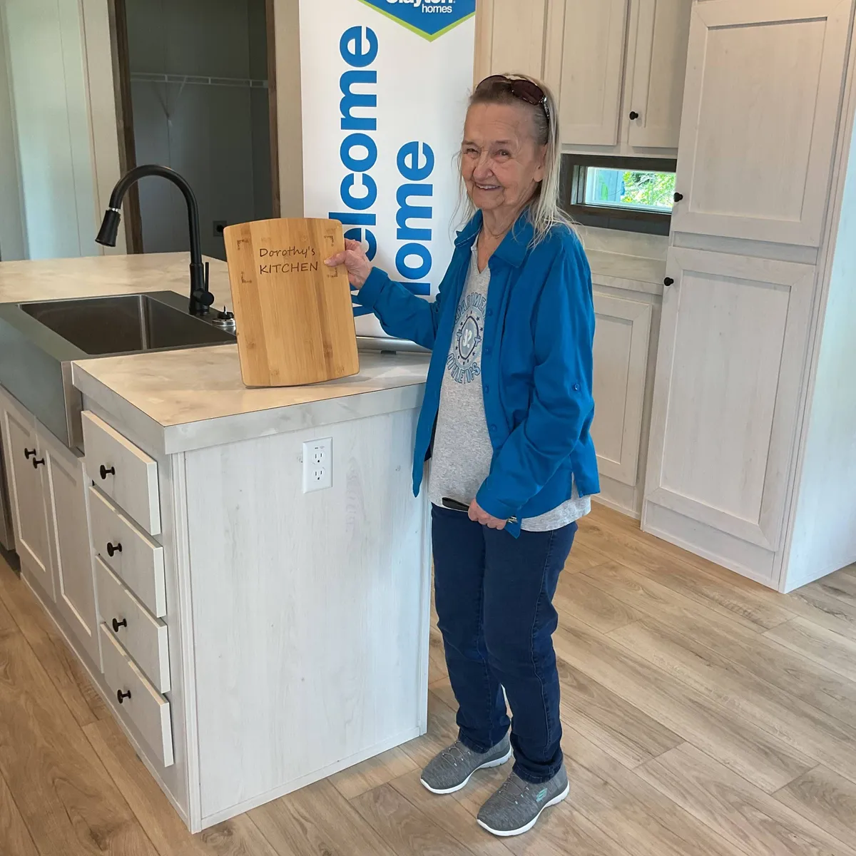 DOROTHY R. welcome home image