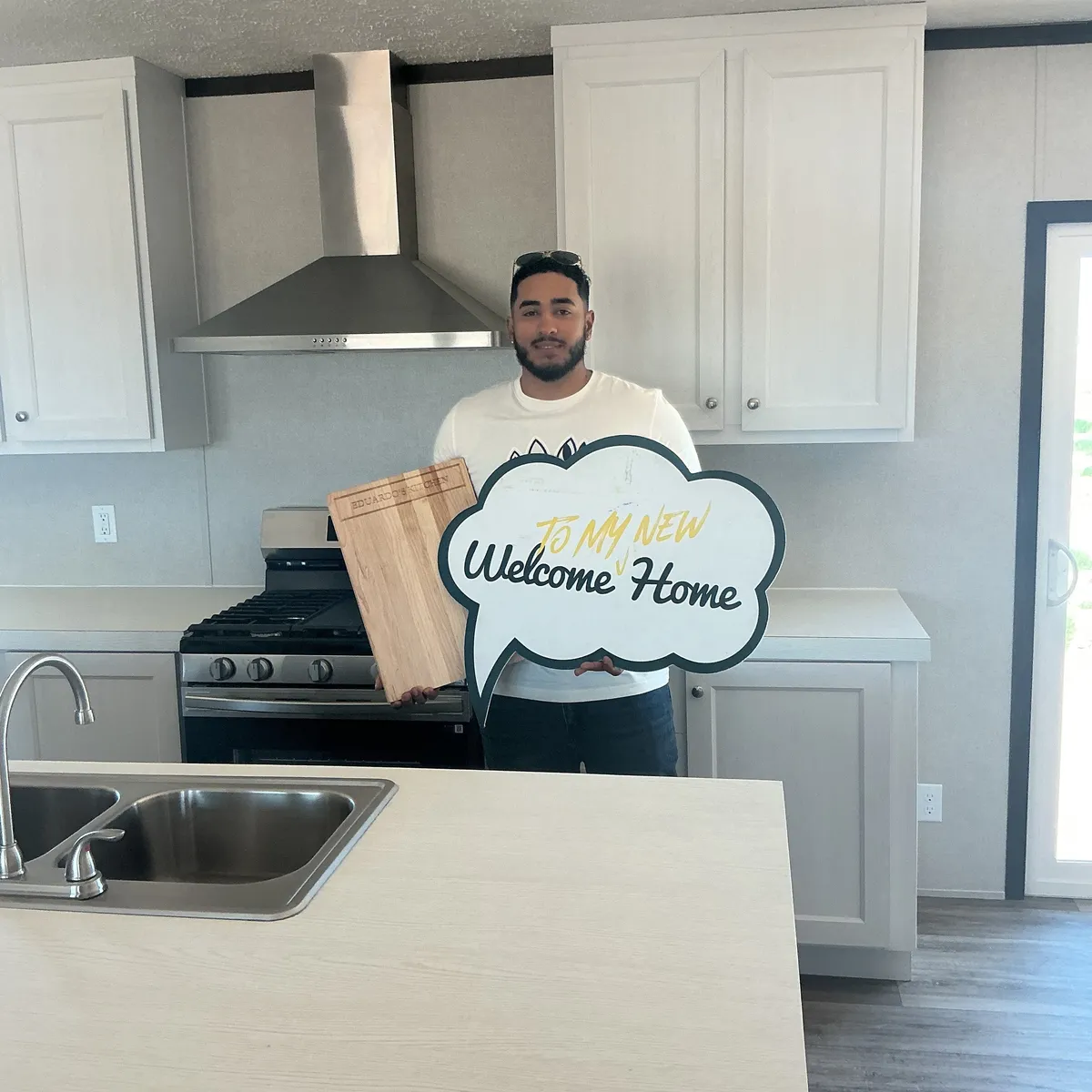 EDUARDO R. welcome home image
