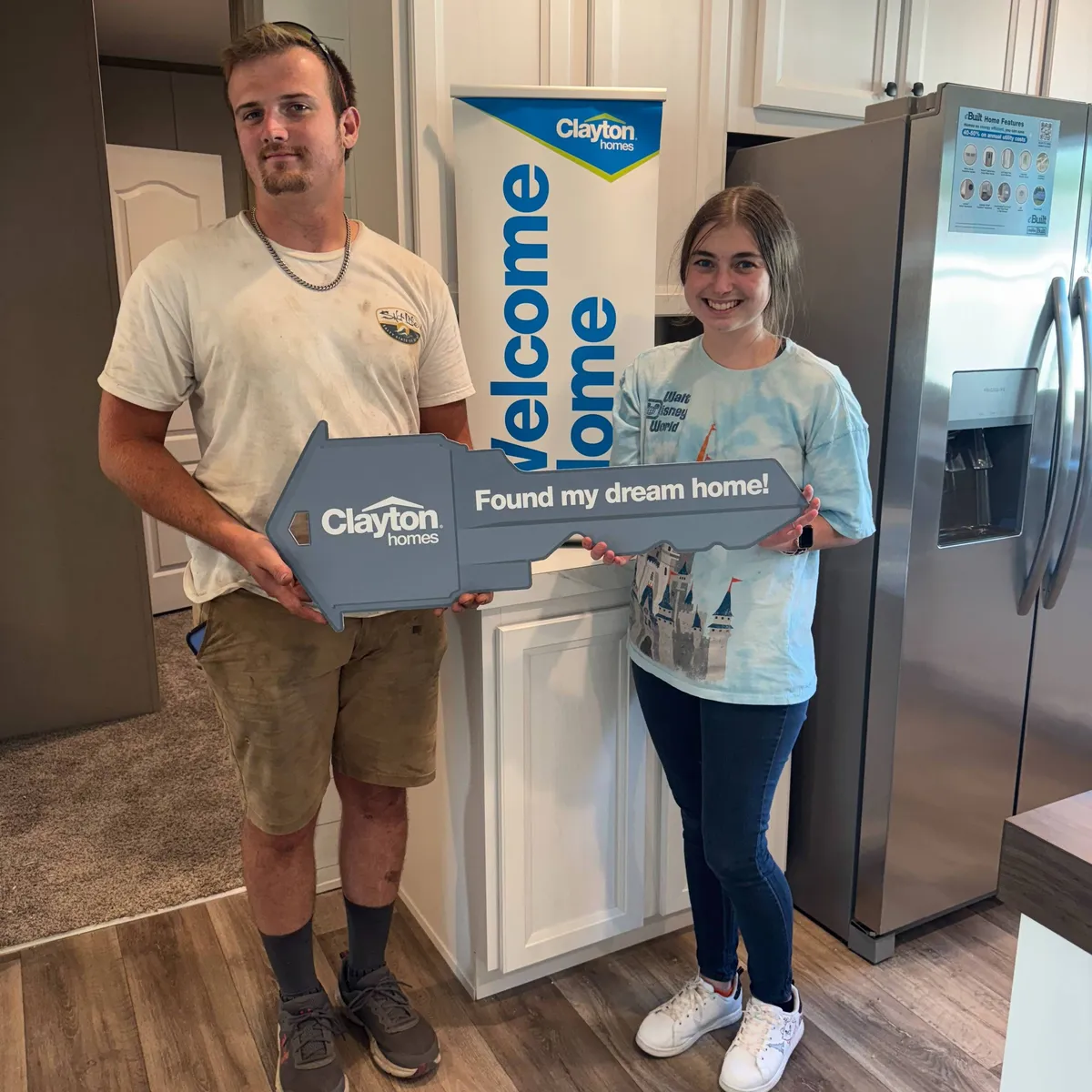 CAYLIN S. welcome home image
