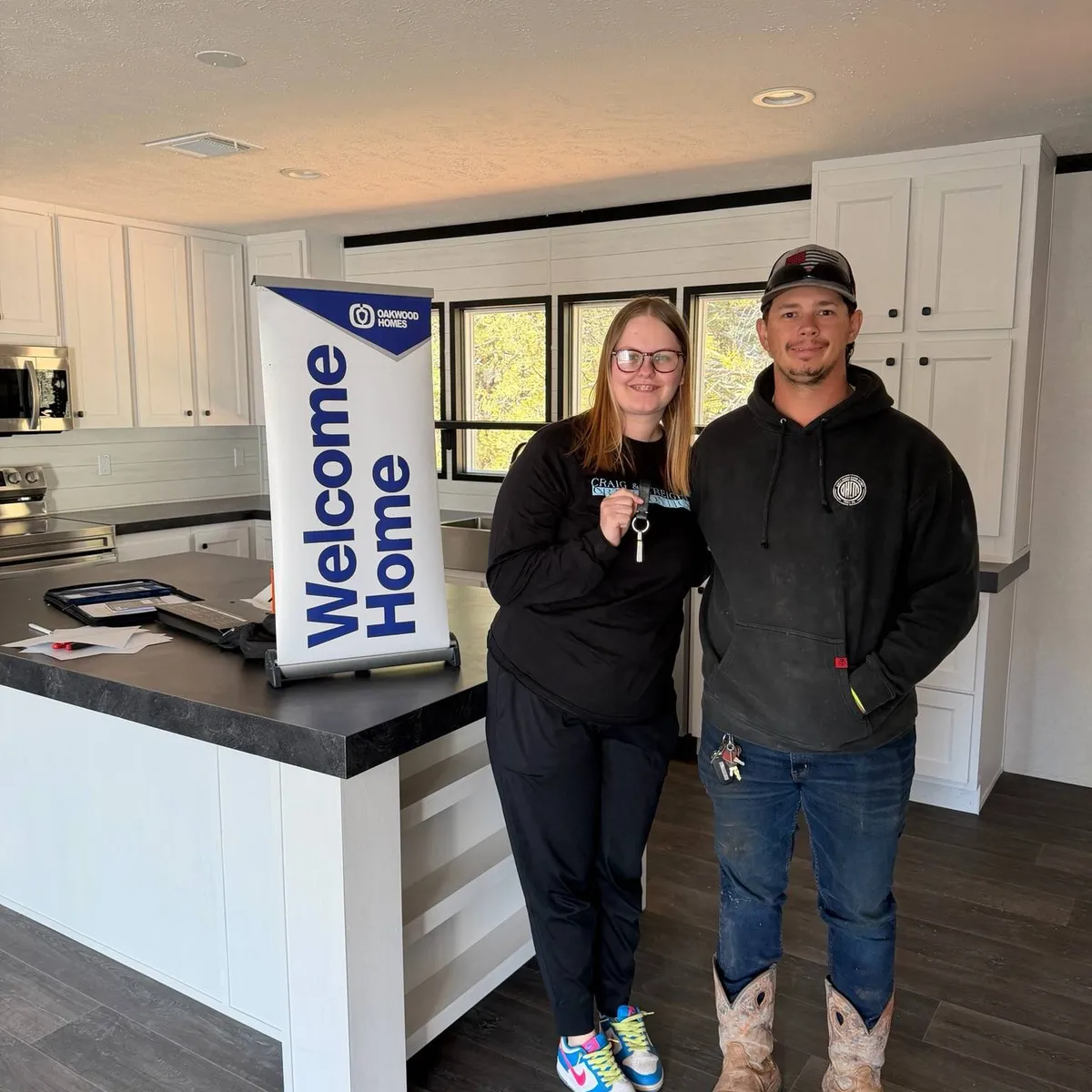 Kody & Mackinzee L. welcome home image